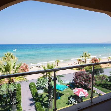 Holiday Hotel Kuşadası Dış mekan fotoğraf