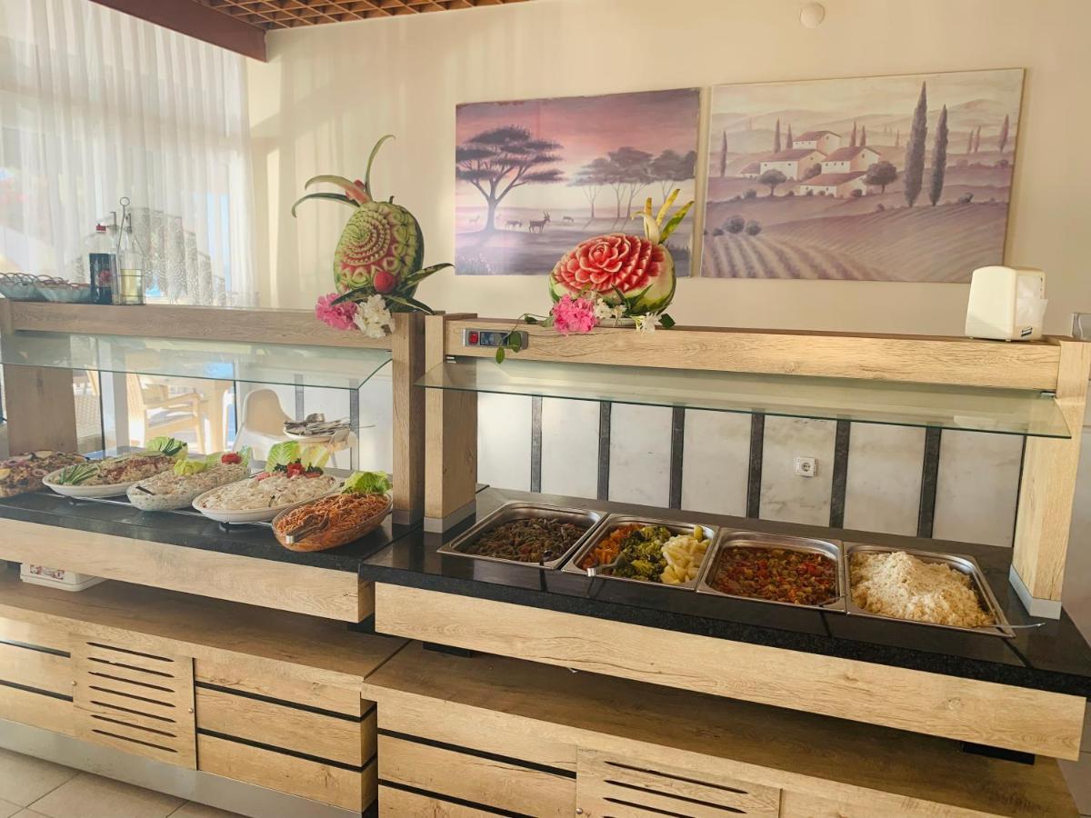 Holiday Hotel Kuşadası Dış mekan fotoğraf