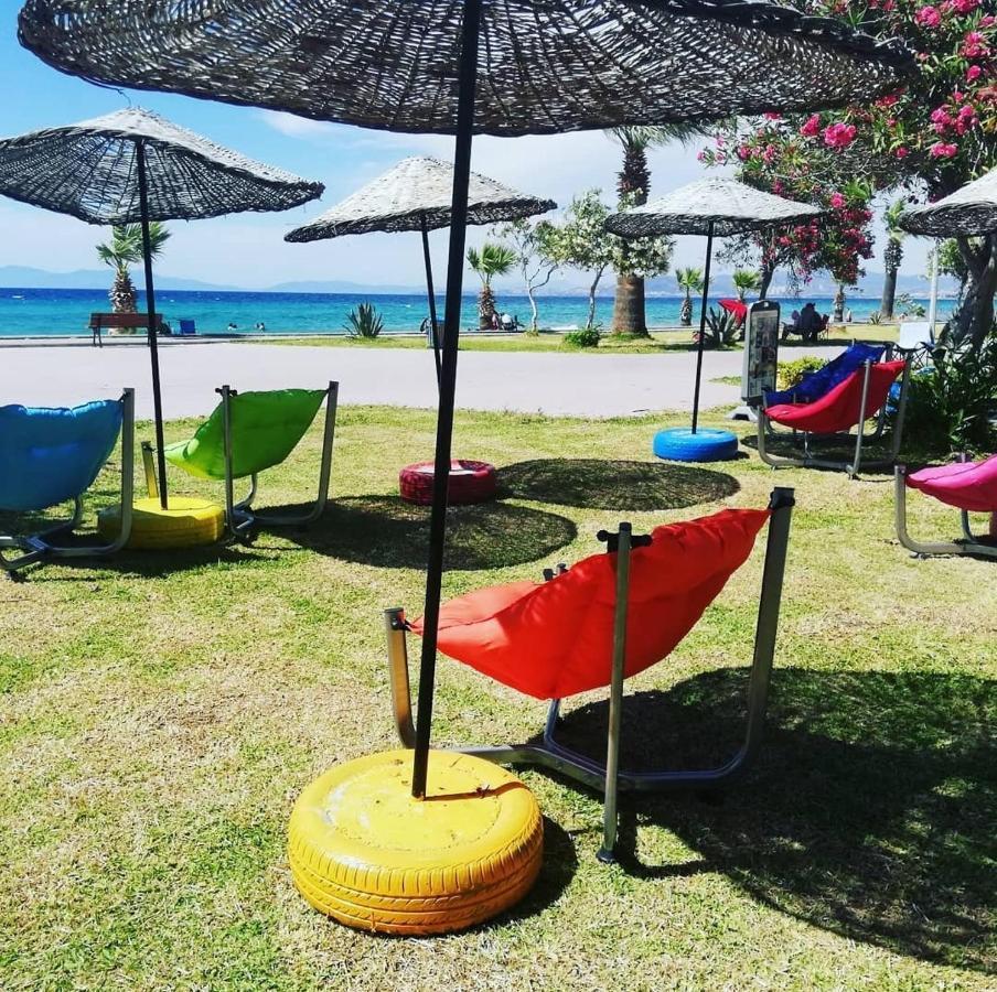 Holiday Hotel Kuşadası Dış mekan fotoğraf