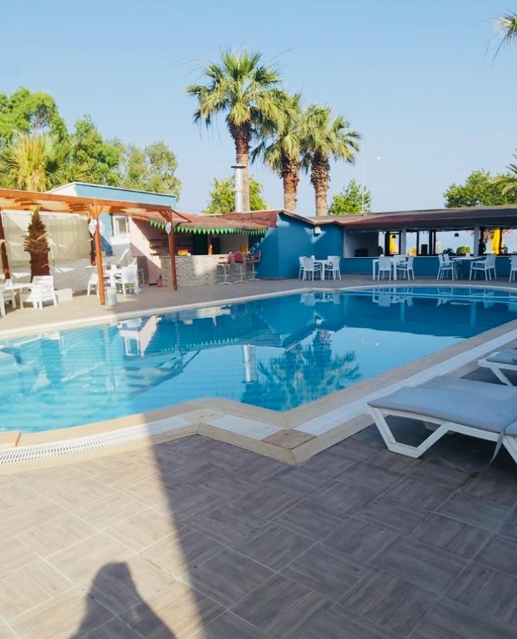 Holiday Hotel Kuşadası Dış mekan fotoğraf
