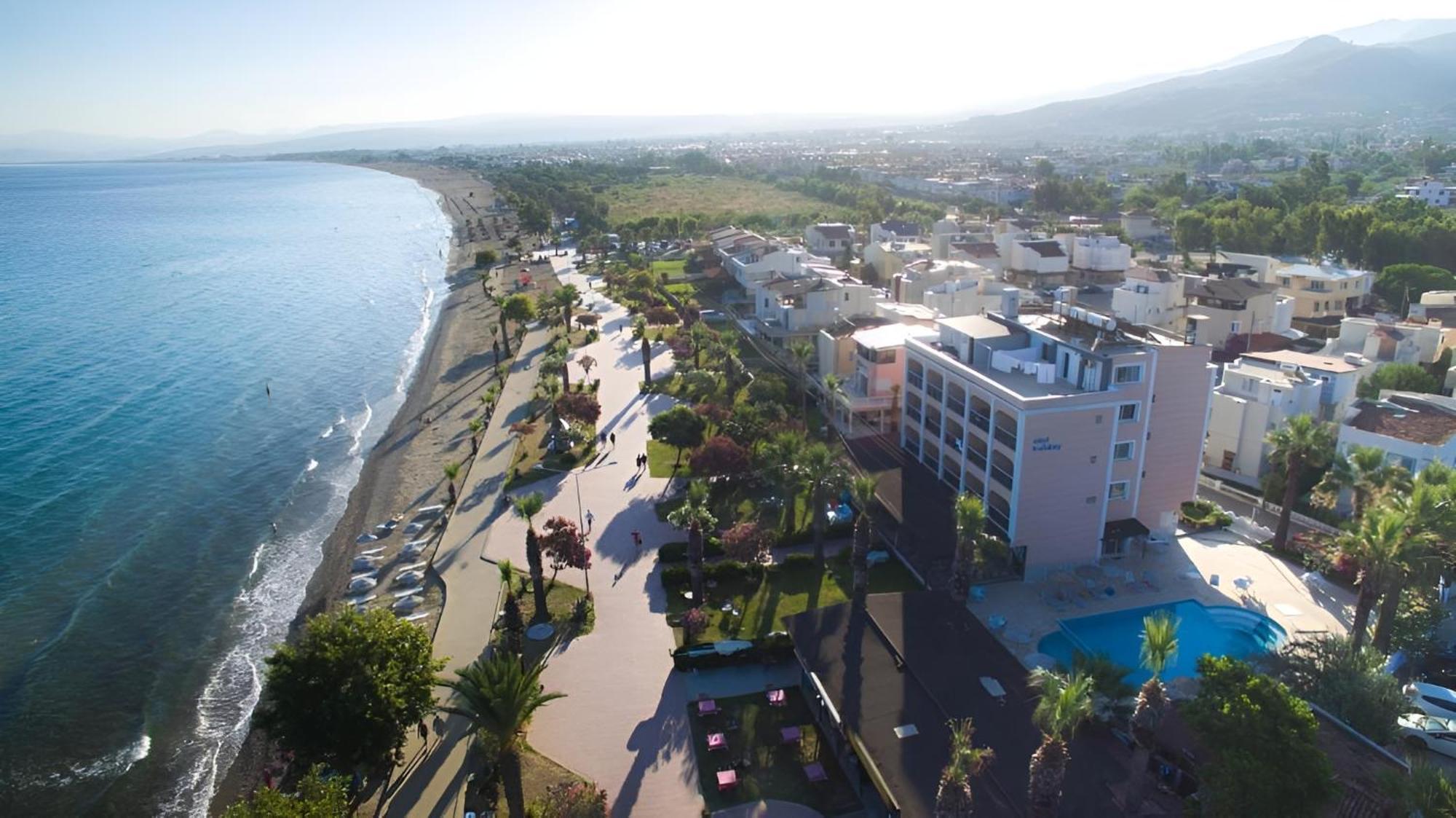 Holiday Hotel Kuşadası Dış mekan fotoğraf
